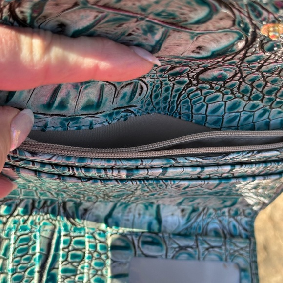 Brahmin Veronica Wallet - Picture 4 of 10